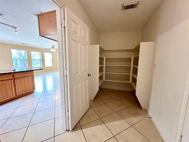Building Photo - 9922 Sand Lodge Ln