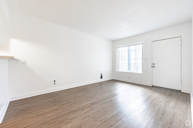 Interior Photo - The Embers Apartments