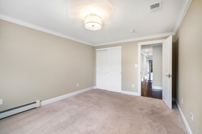 Building Photo - 14A Riverview Cir