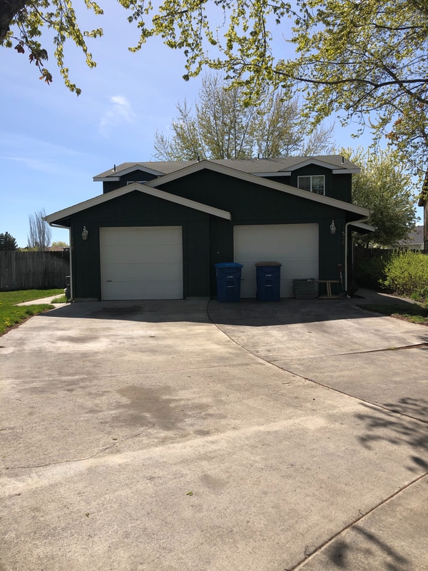 Building Photo - 550 NE Negus Loop