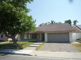 Building Photo - 26601 Avenida Deseo