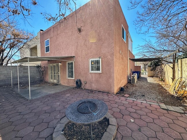 Building Photo - 2111 New York Ave SW