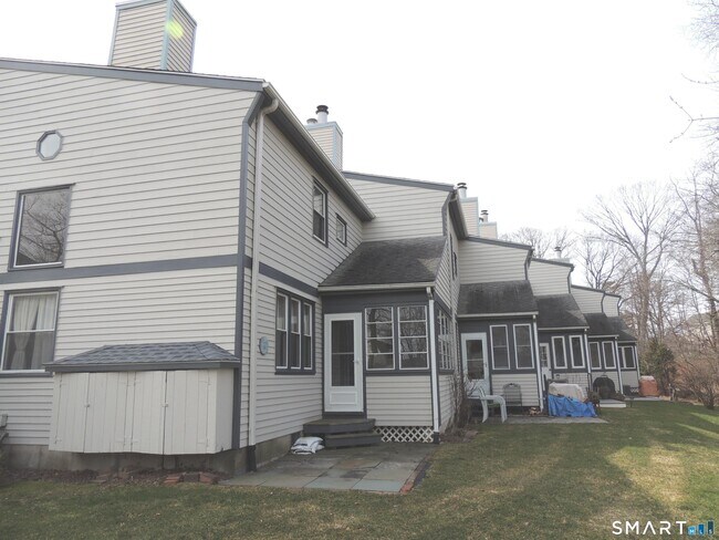 Building Photo - 124 S Montowese St