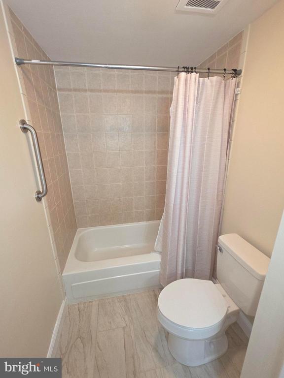 Building Photo - 5407 Fallriver Row Ct