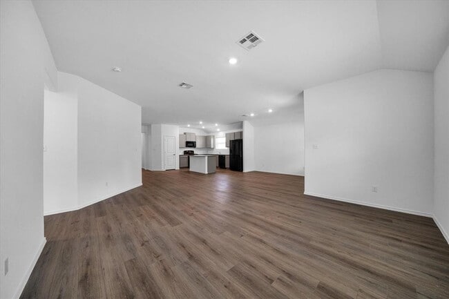 Building Photo - 145 Crawford