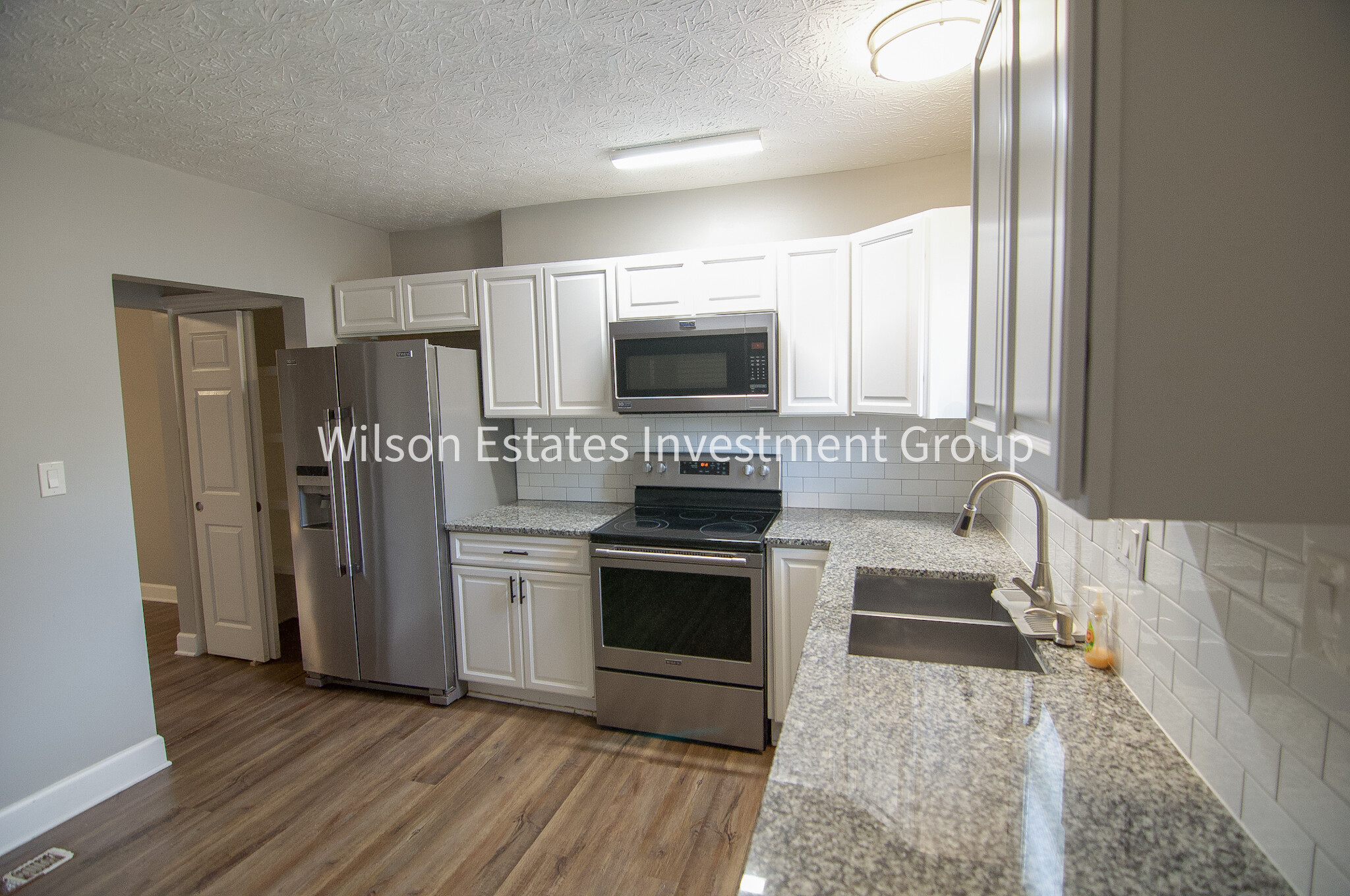 Building Photo - 213 Midland Ave