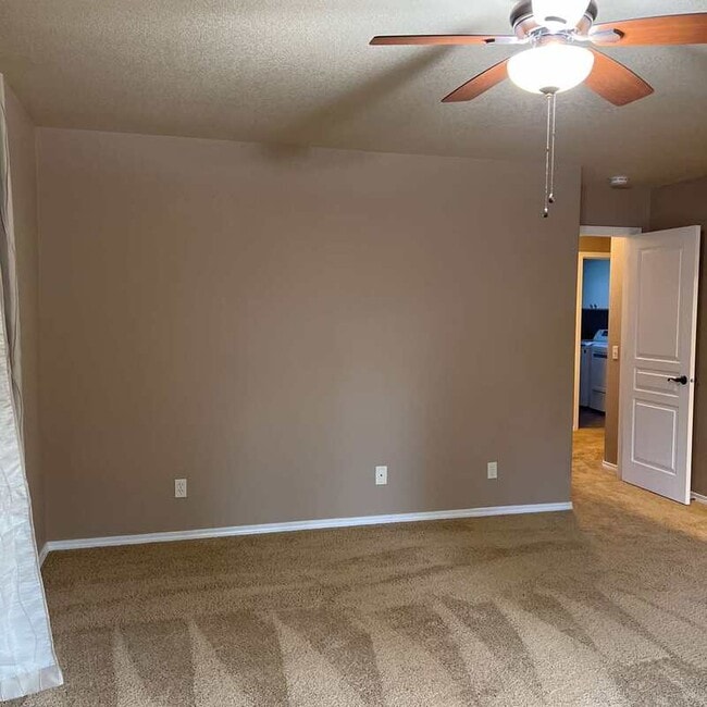 Building Photo - 2235 NW 15th St