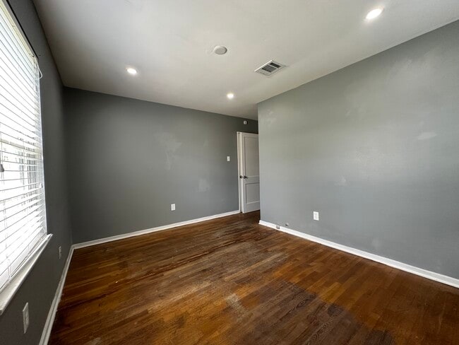Building Photo - 8227 St Lo Rd