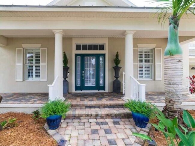 Building Photo - 6 Bedroom Single Family Home in Apollo Beach