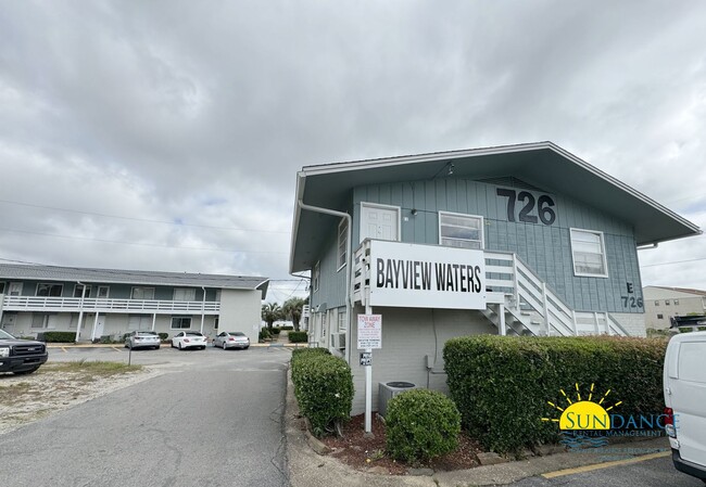 Building Photo - Renovated Waterfront Condo in Fort Walton ...