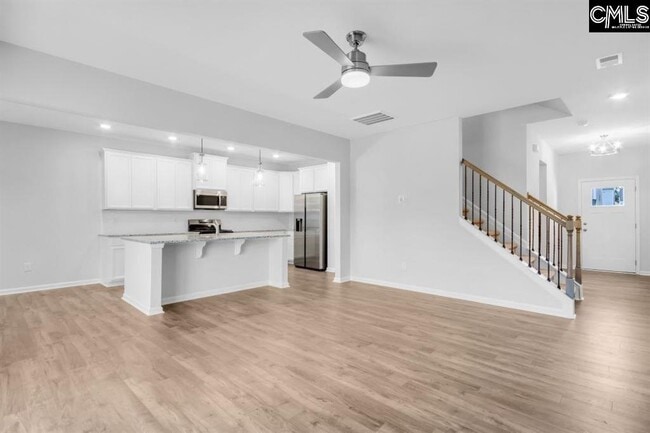 Building Photo - 917 Woodcreek Farms Rd