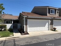 Building Photo - 549 Canyon Hill Rd