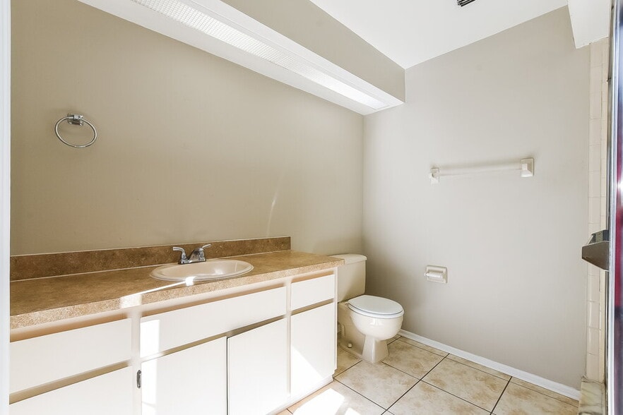Building Photo - 7934 Winter Song Dr