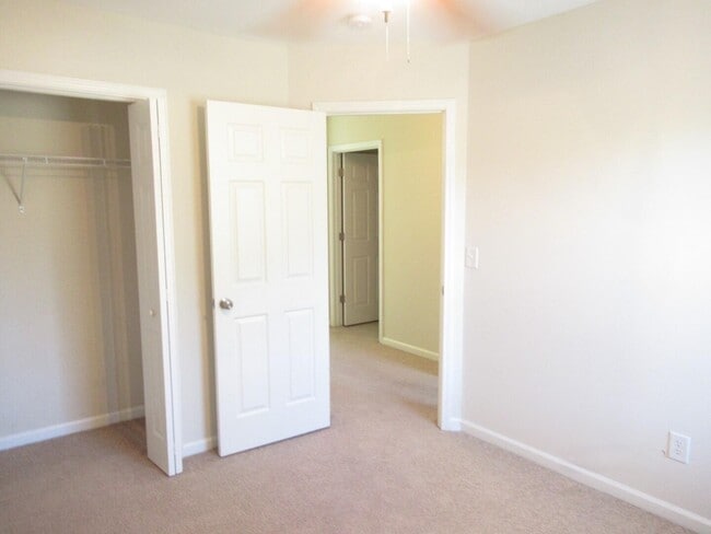 Building Photo - 1666 Ruger Dr