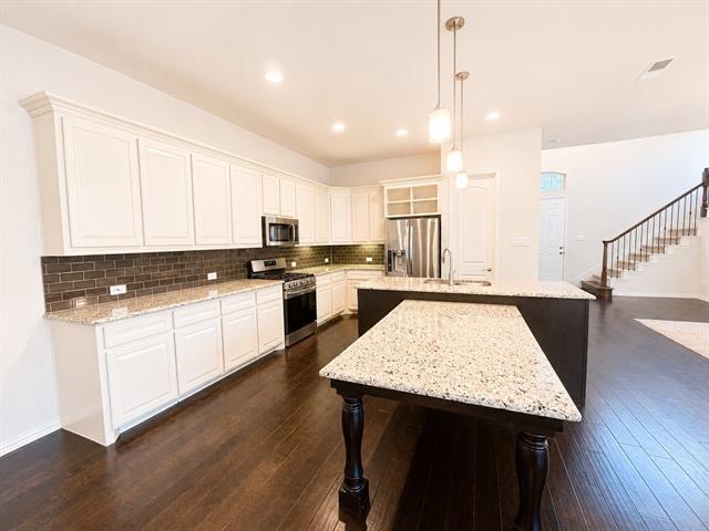 Building Photo - 1033 Lone Ivory Trail