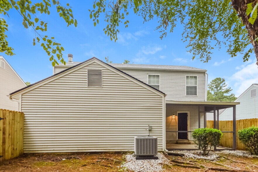 Building Photo - 5490 Northcut Dr