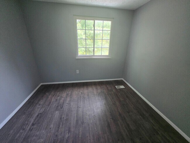 Building Photo - 20321 Greenriver Terrace