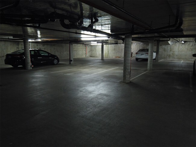 Building Photo - 1151 N 94th St