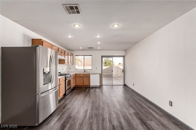 Building Photo - 1828 Vista Pointe Ave