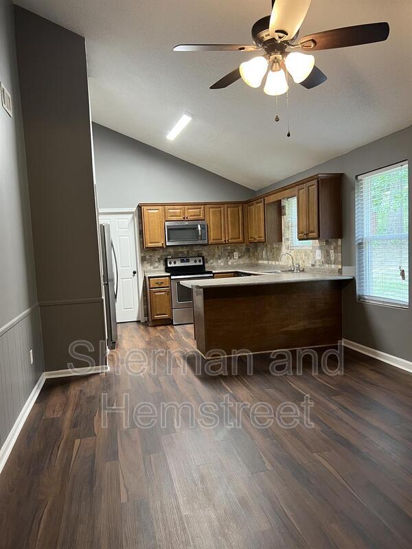 Building Photo - 2714 Fair Oak Ct