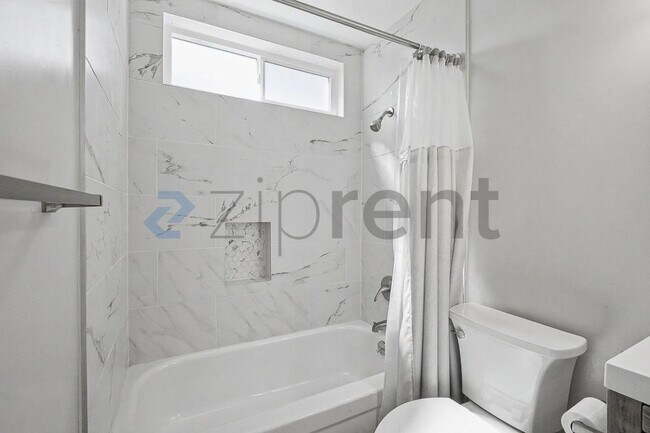 Building Photo - 2307 N Cirby Way