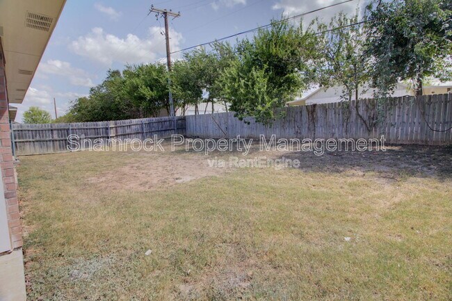 Building Photo - 3080 Palomino Trail