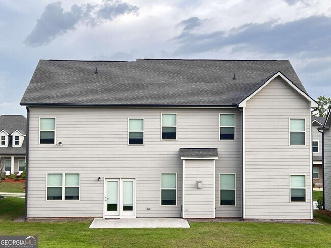 Building Photo - 4675 Silver Oak Dr SW