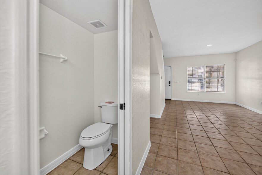 Building Photo - 4214 Plantation Cove Dr