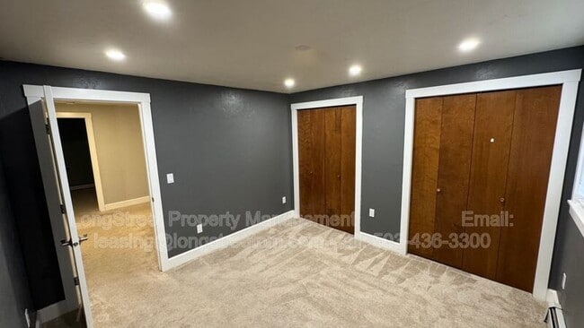 Building Photo - 2995 Fir Oaks Dr SW