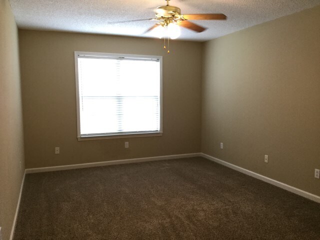 Building Photo - 263 Clearfount Dr