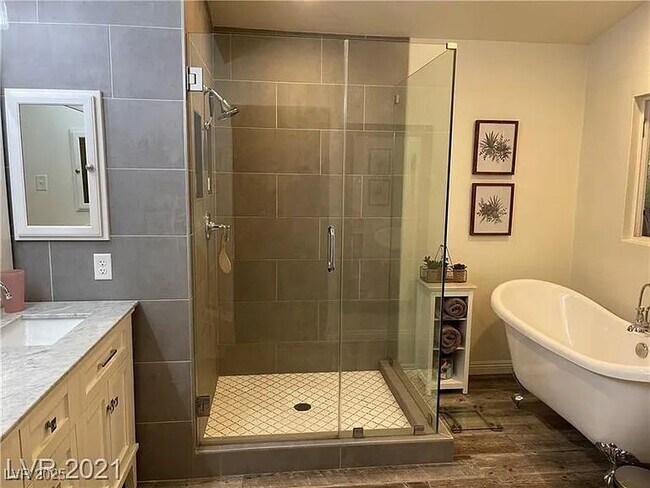 Building Photo - 1443 Basin View Cir