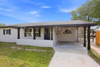 Building Photo - 2/1 Retreat in North Fort Myers: Apartment Life Called. We Didn't Answer.