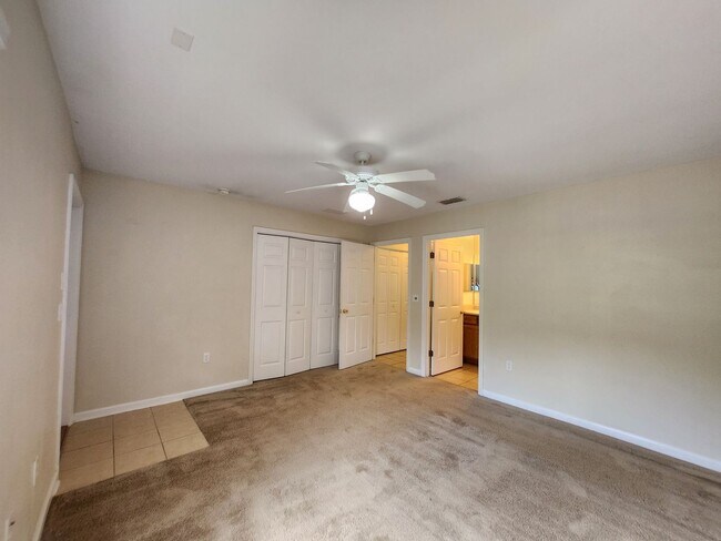 Building Photo - Large 3 bedroom town home with pool and gym for rent June 8, 2026 for $1650 per month