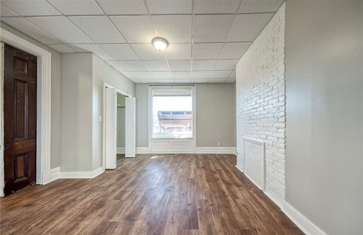 Building Photo - 225 Freeport Rd