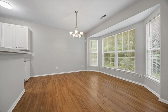 Building Photo - Charming 3-Bedroom Home,  minutes from Downtown Durham & Duke, Pet Friendly!