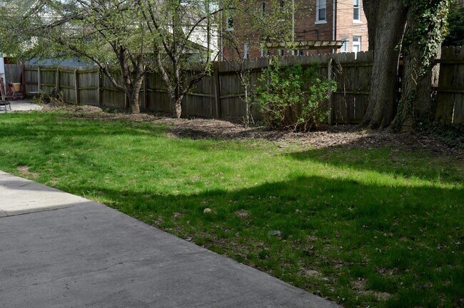 Building Photo - 32 Wilson Ave