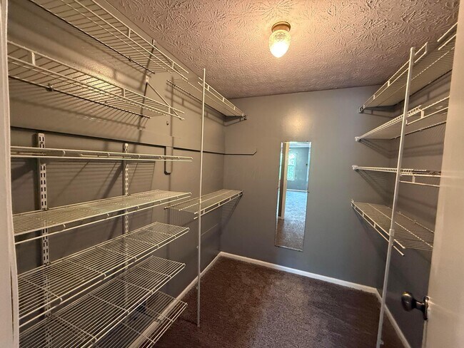 Building Photo - 3114 Strathaven Ct