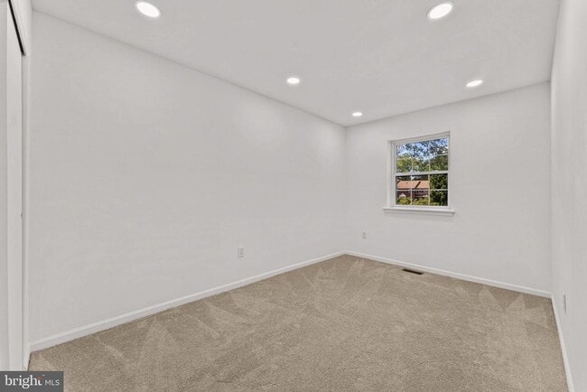 Building Photo - 41 Zummo Way