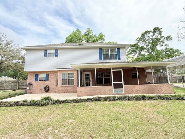 Building Photo - 3548 Stratford Ln