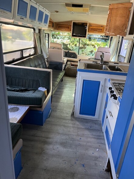 Building Photo - 7131 Taft St