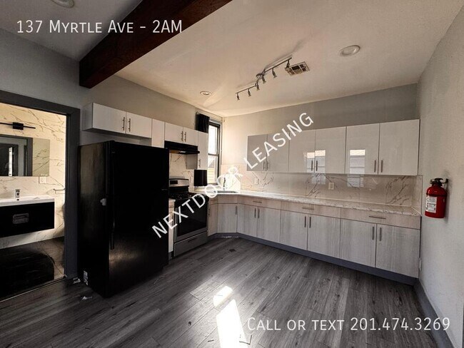 Building Photo - 137 Myrtle Ave