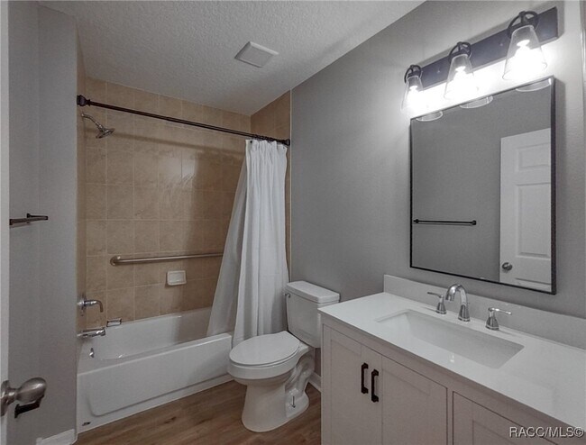 Building Photo - 3327 E Paula Ln