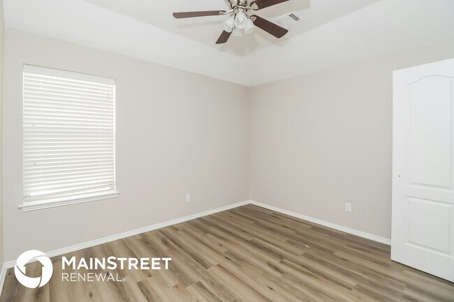 Building Photo - 8249 Summerview Ct