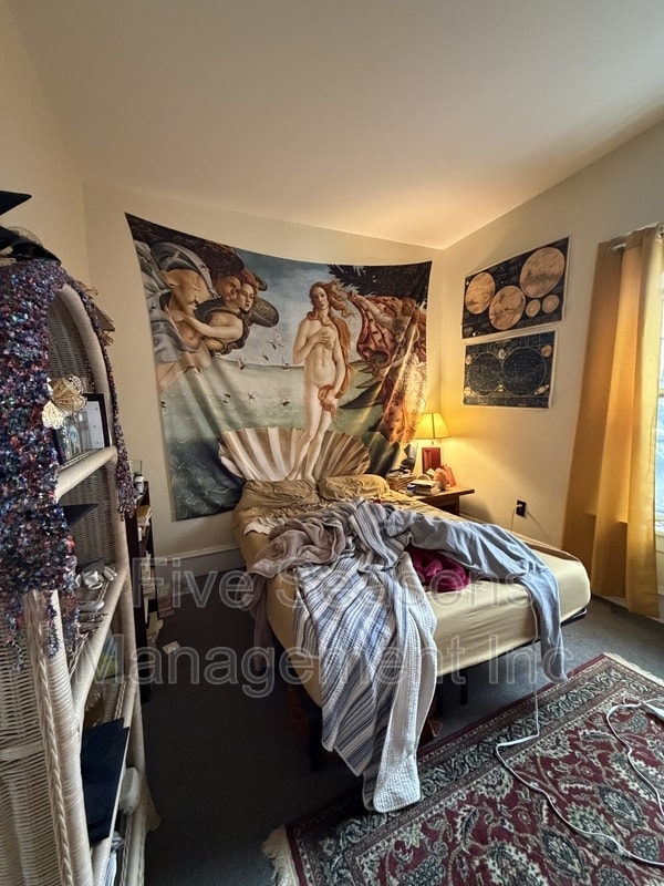 Building Photo - 10 Lafayette Pl