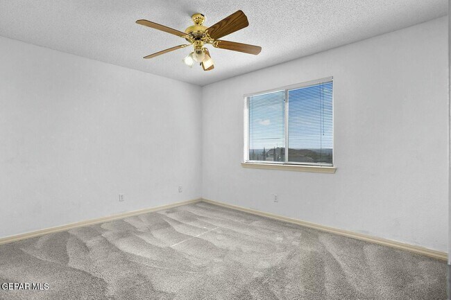 Building Photo - 7037 Luz De Espejo Dr