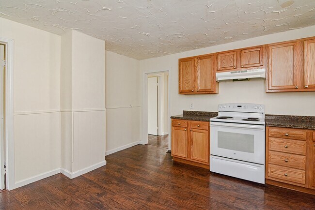 Building Photo - 59 Wilbraham Ave