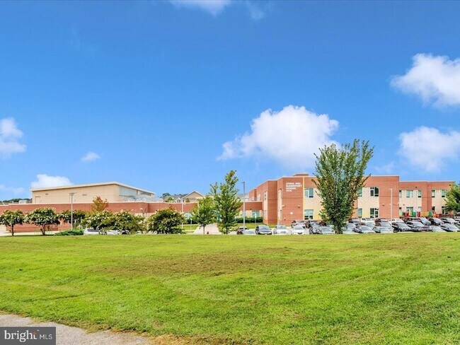 Building Photo - 9374 Seney Ln