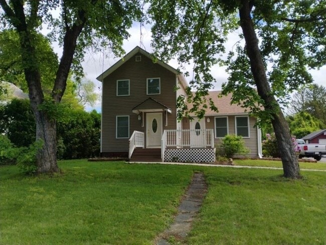 Primary Photo - 68 Prospect St