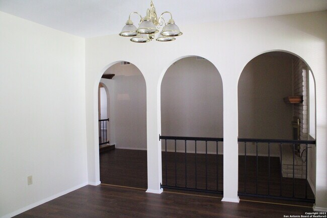 Building Photo - 5314 Peppermint Ln