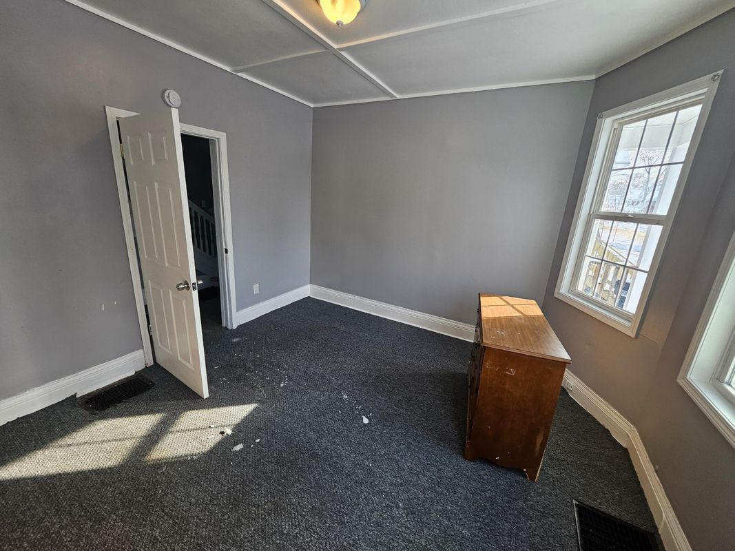 Building Photo - 117 Landon Ave